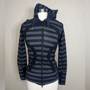 Lululemon scuba jacket size 4